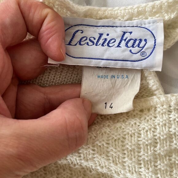 Vintage 1980s Leslie Fay Sweater | Made in USA Textured Knit Batwing Pullover - Picture 8 of 9